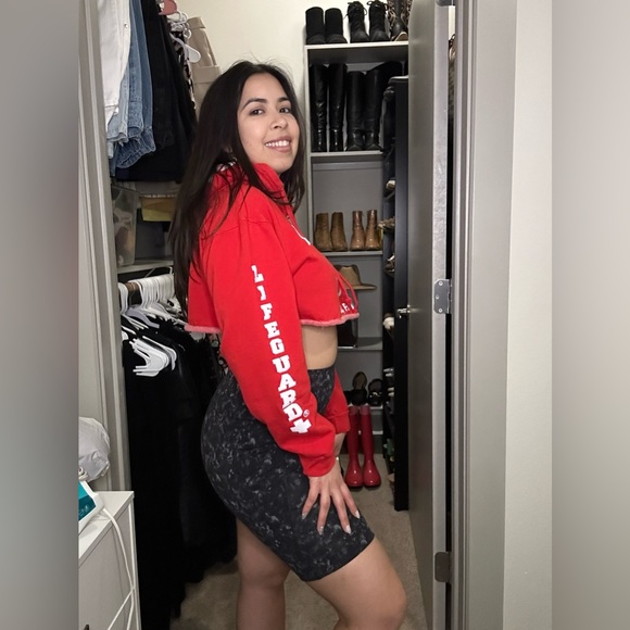 Red cropped top sweater - Picture 2 of 4